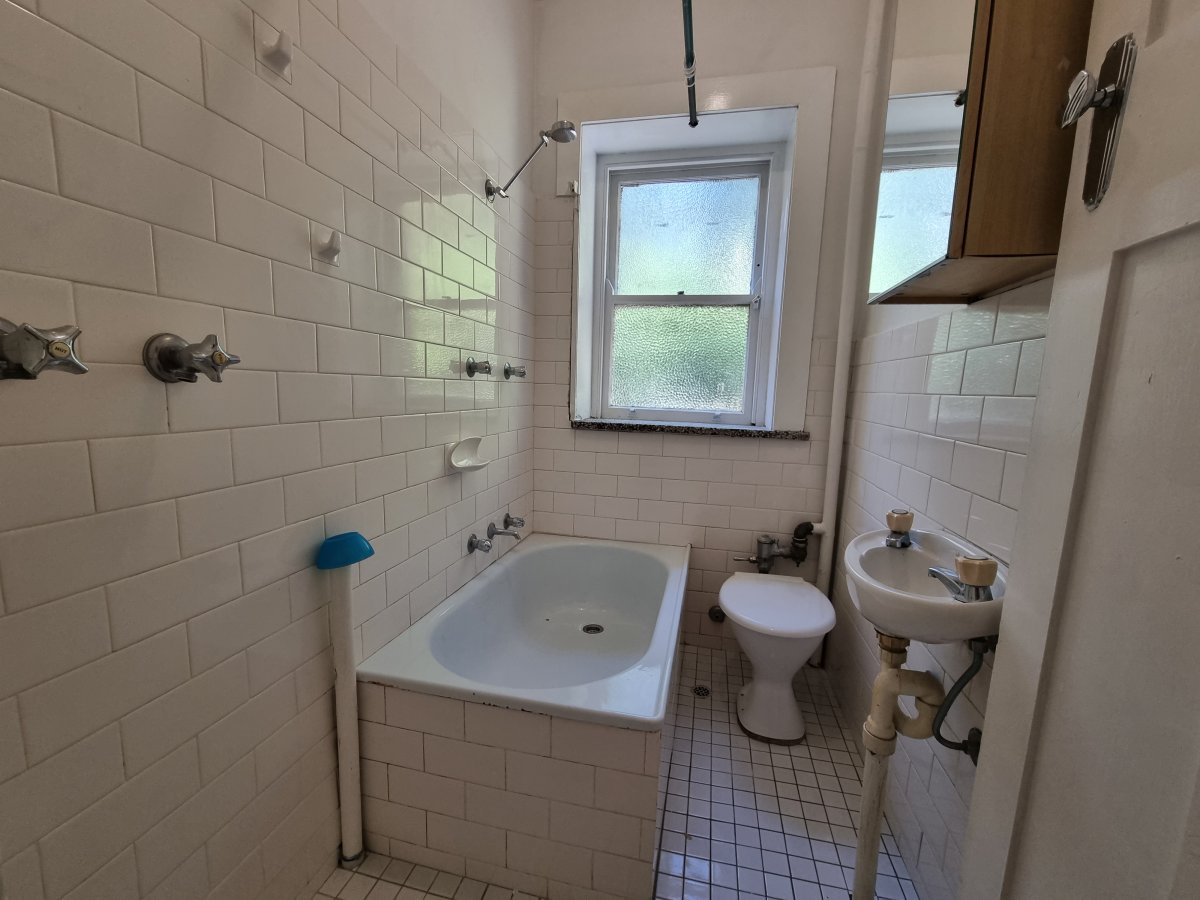 Large one Bedroom with Study