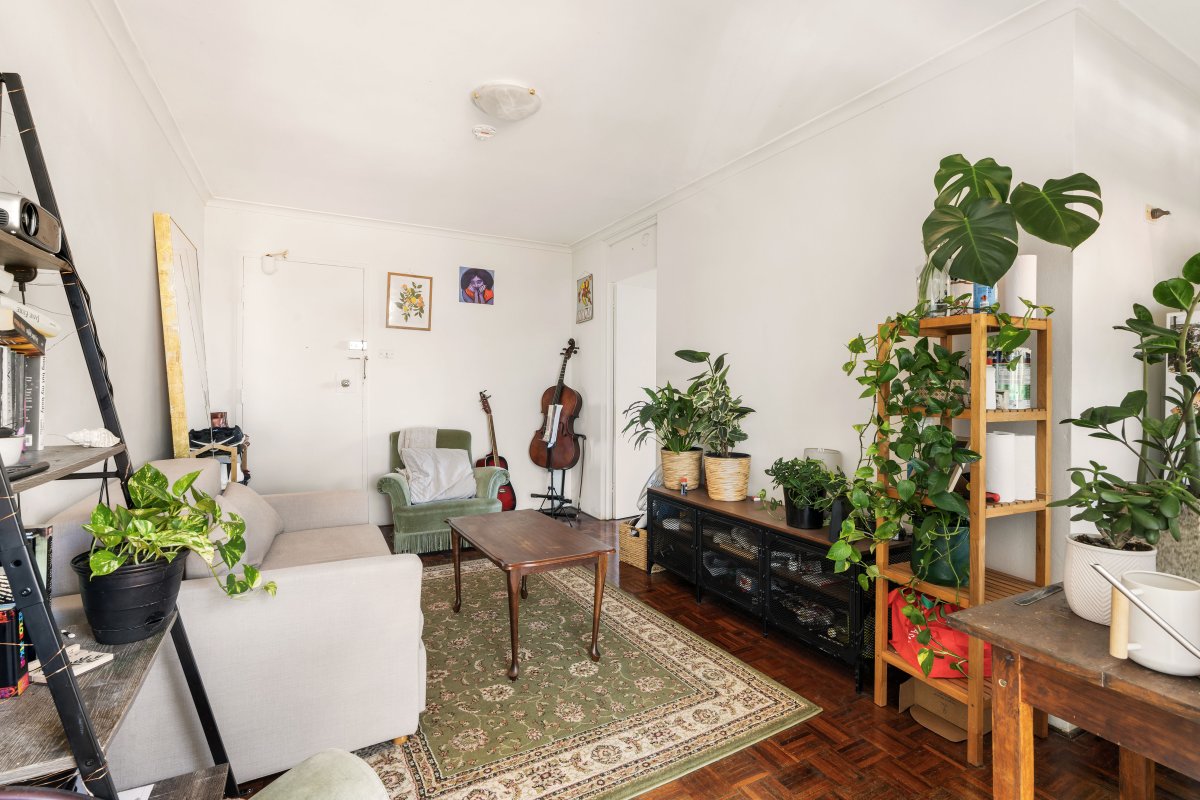 Top Floor With Views Towards Parramatta River