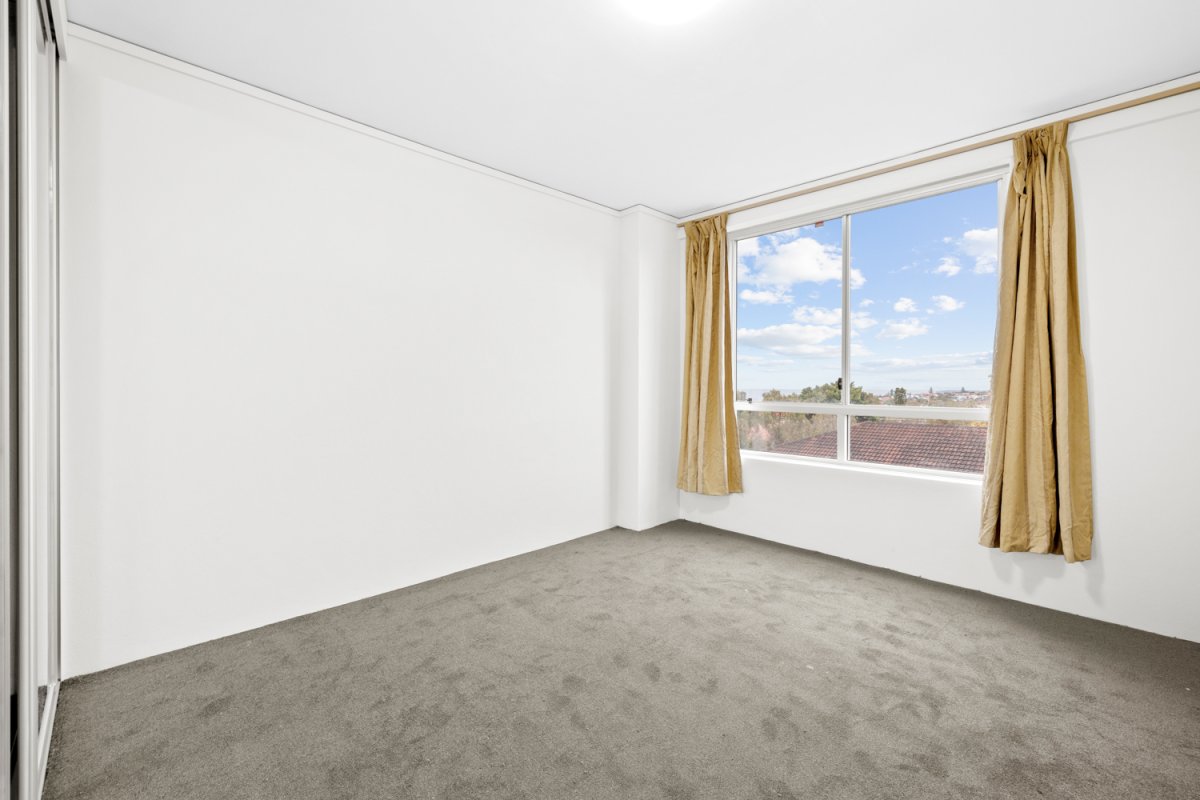 Generously sized two-bed with views