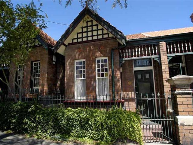 A peaceful and elegant hideaway in Newtown