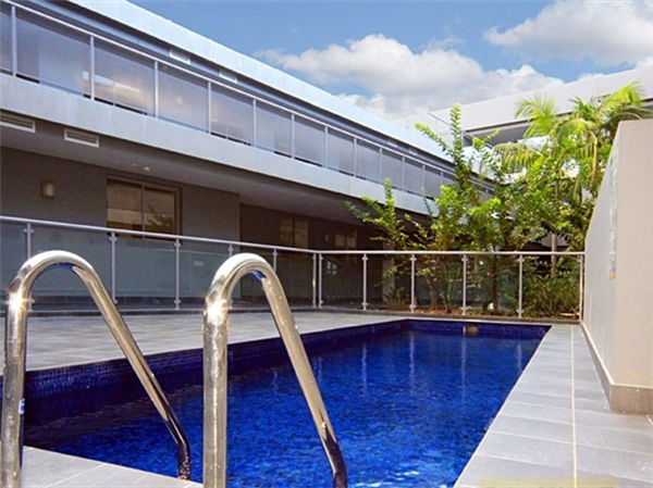 Furnished modern studio in a great location