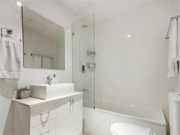 Furnished modern studio in a great location