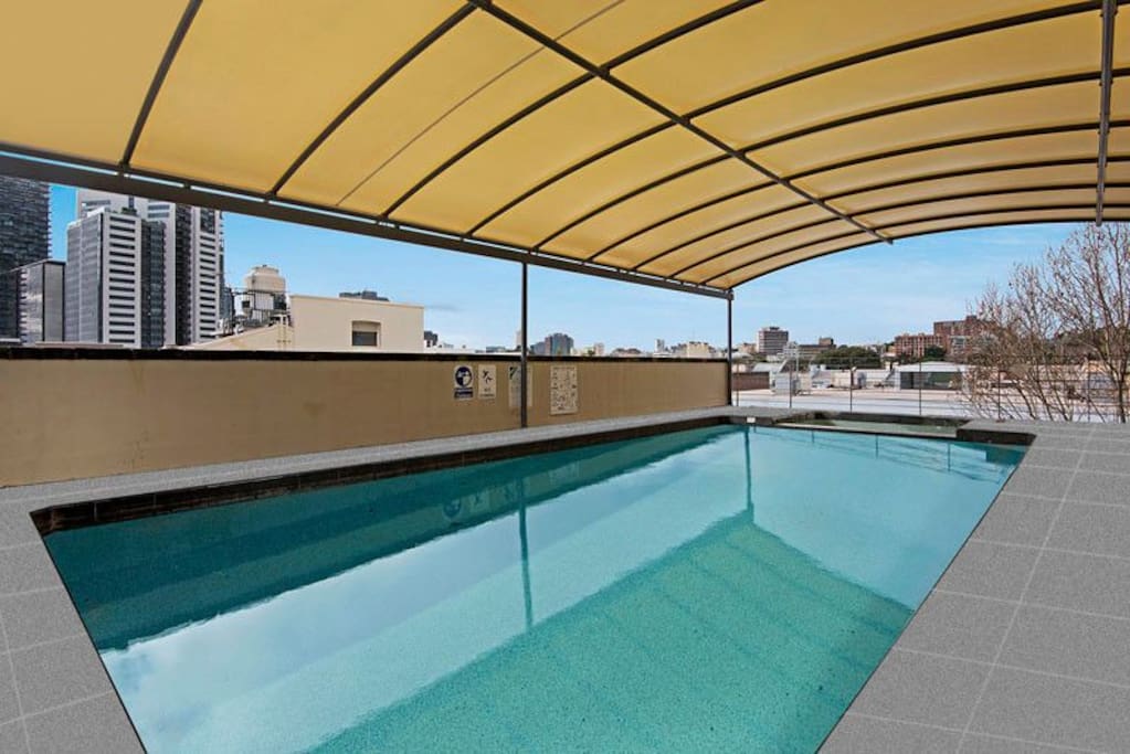 Affordable luxury, fully furnished studio in a great location.